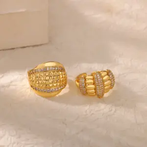 Elegant Gold Stainless Steel Adjustable Ring 13 S02f7ebcc5cfc4ab8a87338568aafbc039