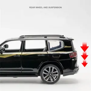 1:32 Land Cruiser LC300 Scale Model Car 13 S0c37f2ad4ba84a5f8c588715f65f2fd5d