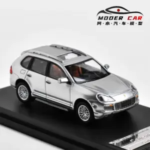 1:64 Porsche Cayenne Turbo S Diecast Model 11 S0d75641b9be44350a7ad36baa1a06129j