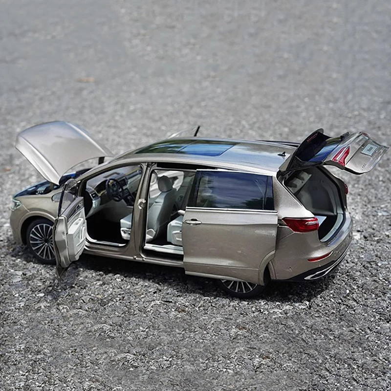 Viloran 1/18 Alloy SUV Car Model 5 Viloran 1/18 Alloy SUV Car Model - Image 5