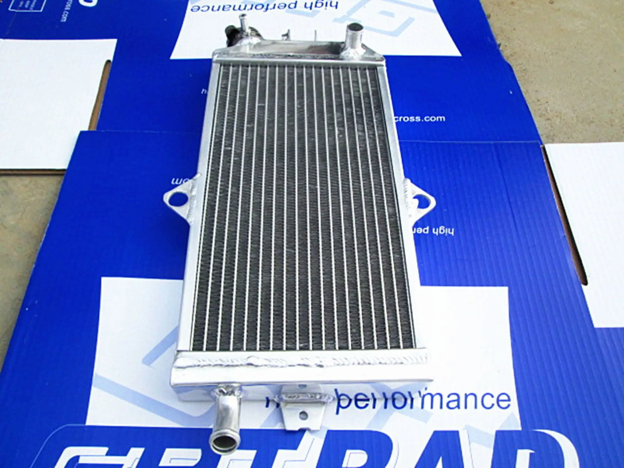 Heavy-Duty Aluminum Radiator for Suzuki LT250R 2 Heavy-Duty Aluminum Radiator for Suzuki LT250R - Image 2