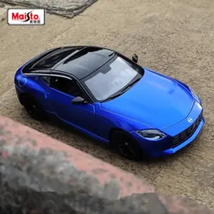1:24 Scale Diecast Nissan Z Model in Blue