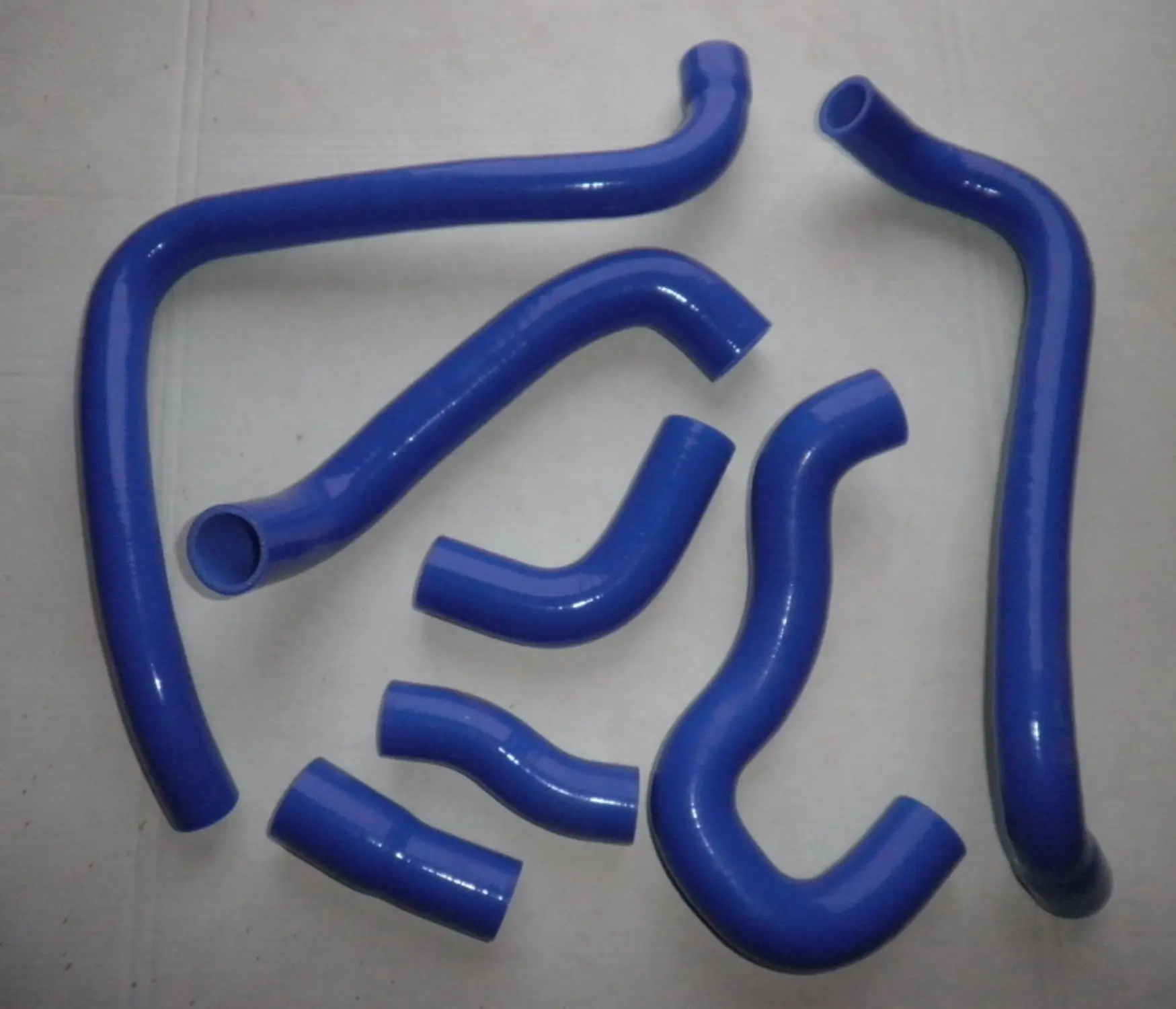 Red Silicone Radiator Hose for Lotus Esprit 5 Red Silicone Radiator Hose for Lotus Esprit - Image 5