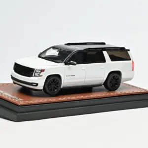 2015 Suburban SUV Model Collection in 1:64 Scale 8 S20641100170e4f9bb369a82401f6fbb2V