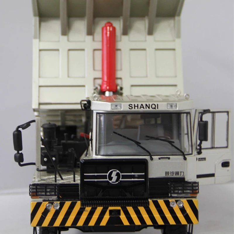 Shaanxi Tongli Mining Truck Model 1:24 Scale 5 Shaanxi Tongli Mining Truck Model 1:24 Scale - Image 5