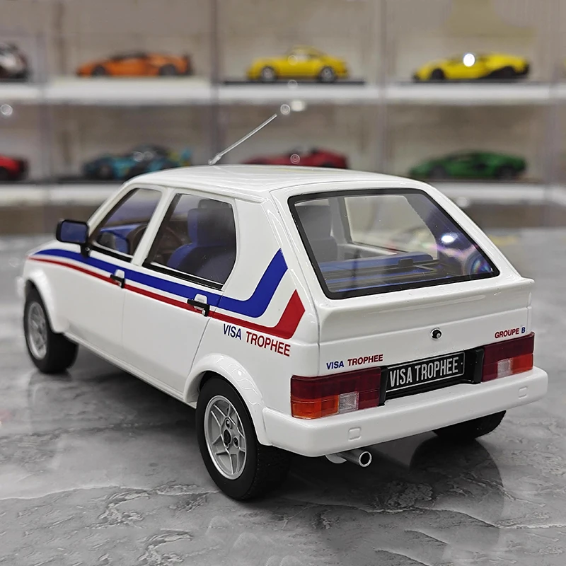 VISA TROPHEE GR.B 1:18 Resin Model Collectible 4 VISA TROPHEE GR.B 1:18 Resin Model Collectible - Image 4