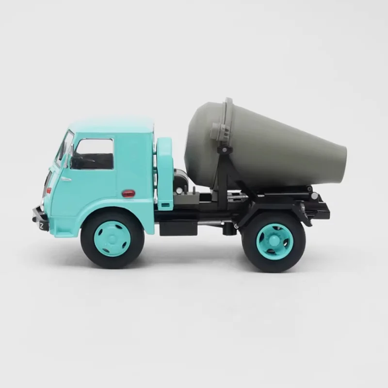 Star 25 Spray Truck Diecast Model 1:43 Scale 2 Star 25 Spray Truck Diecast Model 1:43 Scale - Image 2