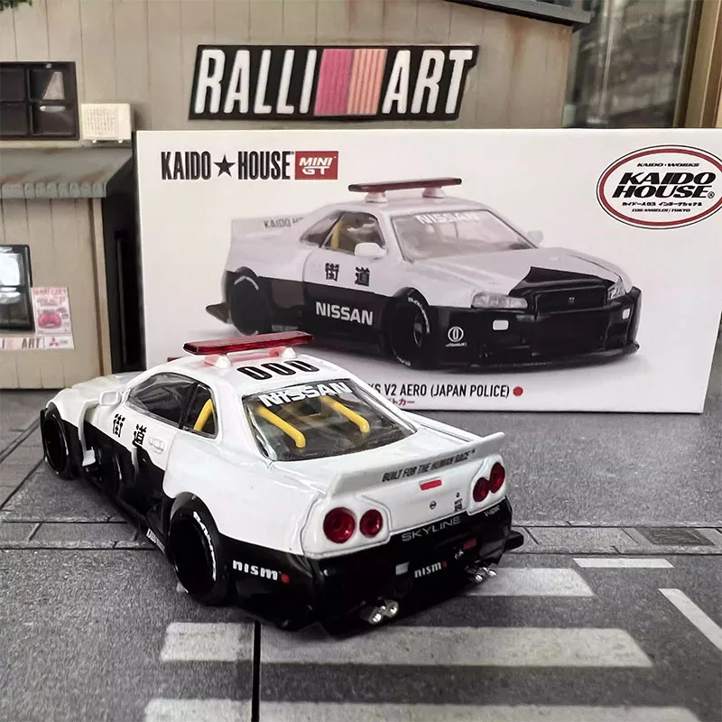 Skyline GT-R R34 1:64 Scale Diecast Model 5 Skyline GT-R R34 1:64 Scale Diecast Model - Image 5