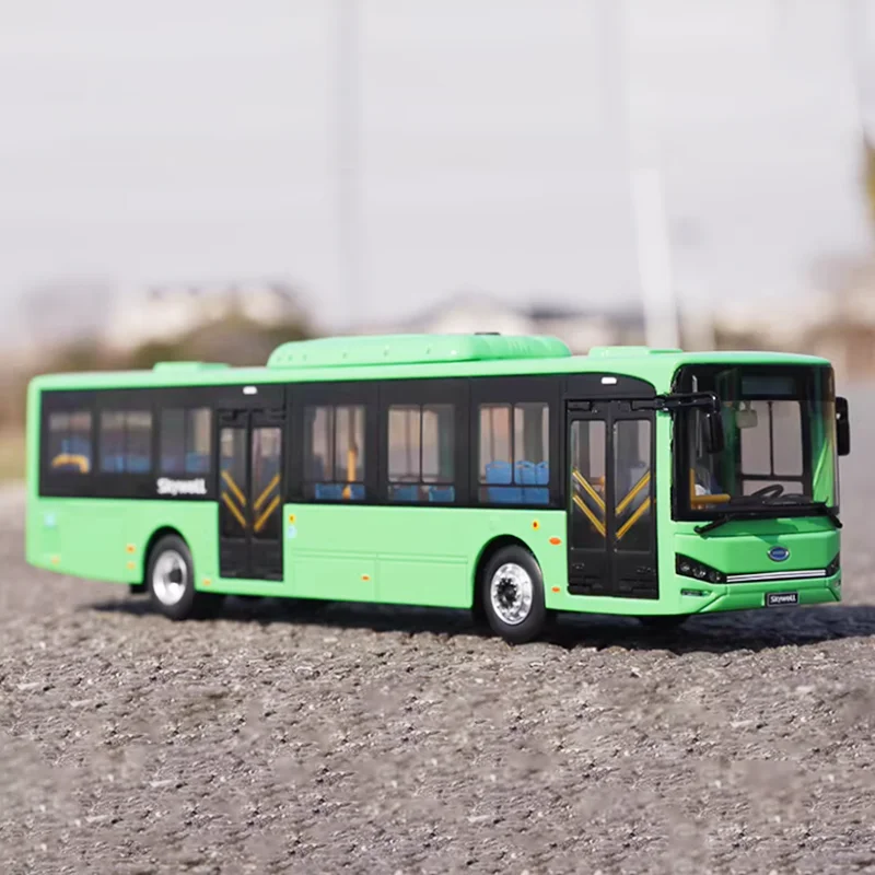 Electric Bus Diecast Model 1:42 Scale 2 Electric Bus Diecast Model 1:42 Scale - Image 2