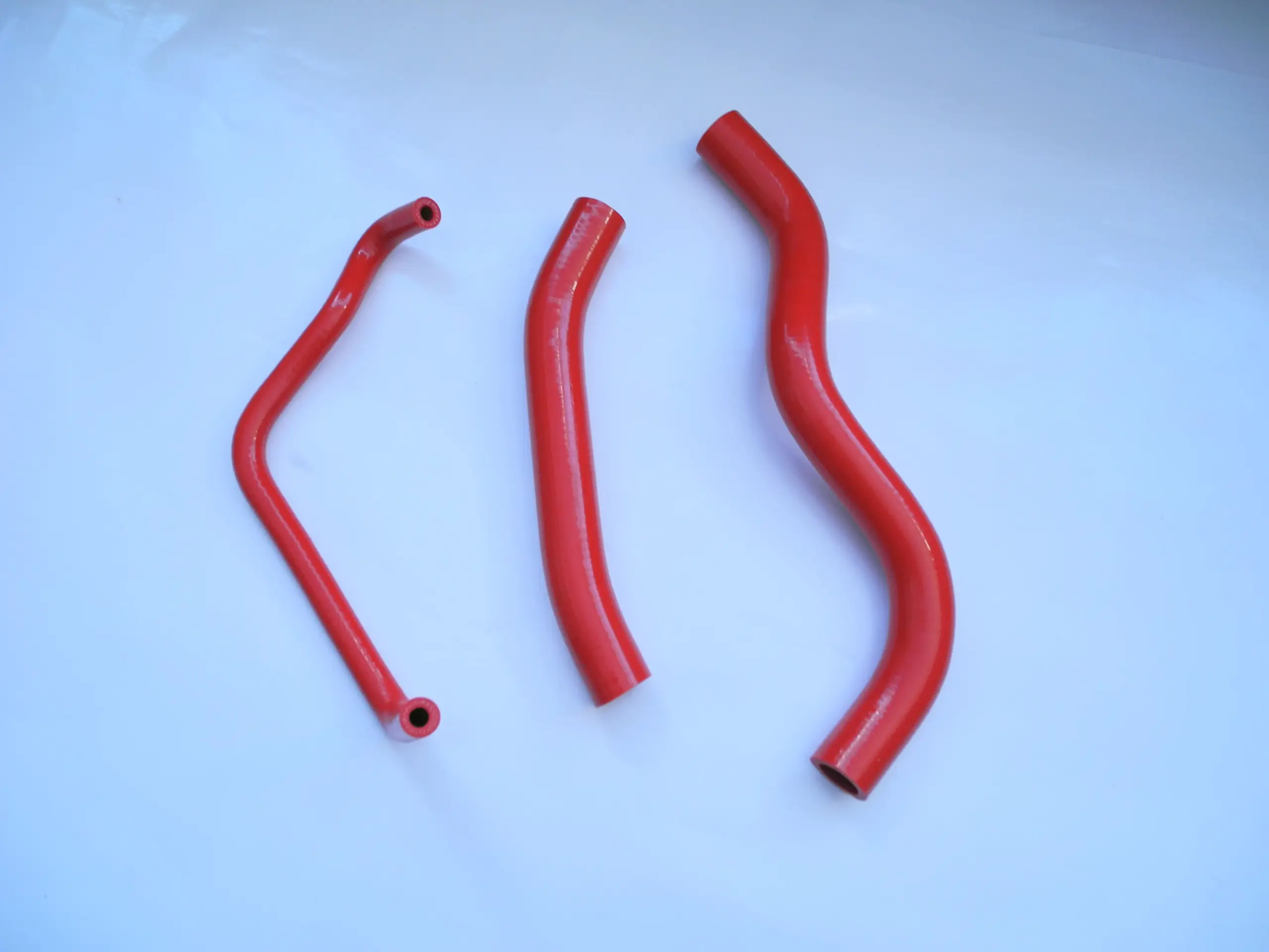 Vibrant Red Silicone Radiator Hose Kit for Honda CB600F 2 Vibrant Red Silicone Radiator Hose Kit for Honda CB600F - Image 2