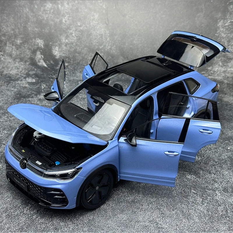Volkswagen Tiguan L PRO 1:18 Diecast Model Blue 3 Volkswagen Tiguan L PRO 1:18 Diecast Model Blue - Image 3