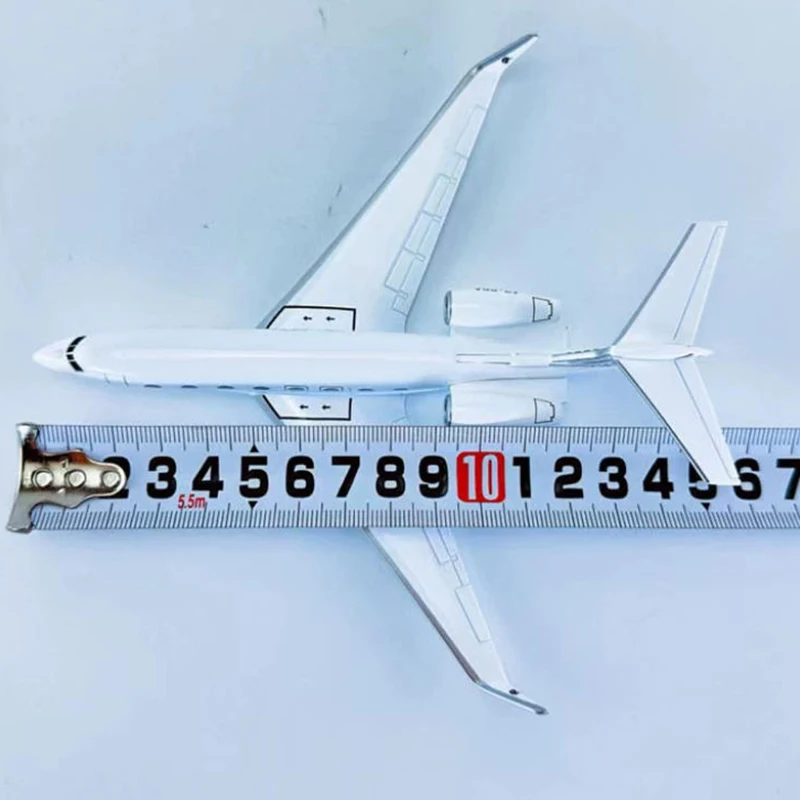 Gulfstream G650 1:200 Diecast Model with Stand 4 Gulfstream G650 1:200 Diecast Model with Stand - Image 4