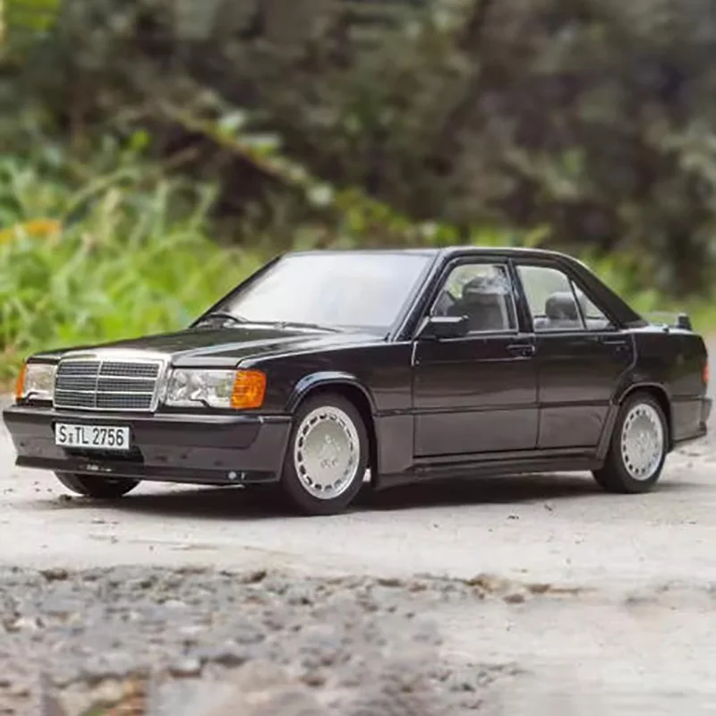 Mercedes-Benz 190E 2.3-16 Model by NOREV 7 Mercedes-Benz 190E 2.3-16 Model by NOREV - Image 7