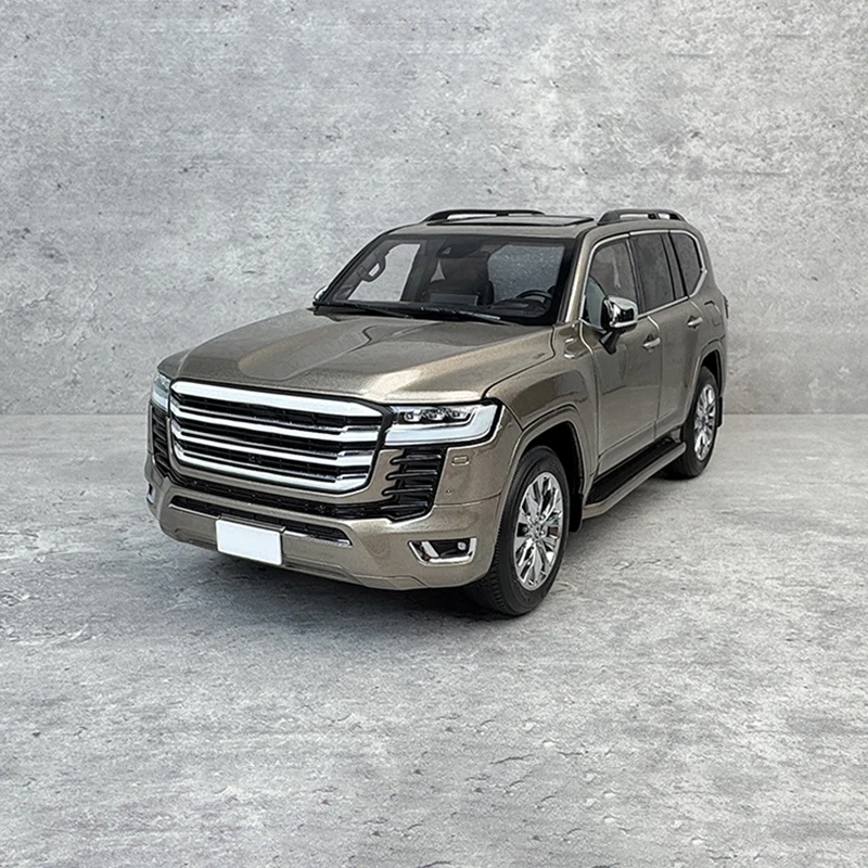 Land Cruiser LC300 ZX Diecast Model 1:18 Scale 7 Land Cruiser LC300 ZX Diecast Model 1:18 Scale - Image 7