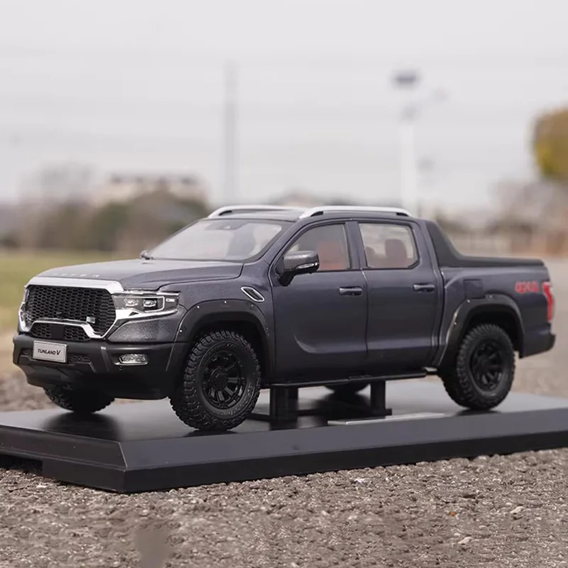 1:18 Scale FOTON TUNLAND V Alloy Model 1 1:18 Scale FOTON TUNLAND V Alloy Model