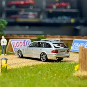 E63 W211 1:64 Scale Alloy Model Car 11 S4d4d871ff82d4ad2baf2c83688326225V