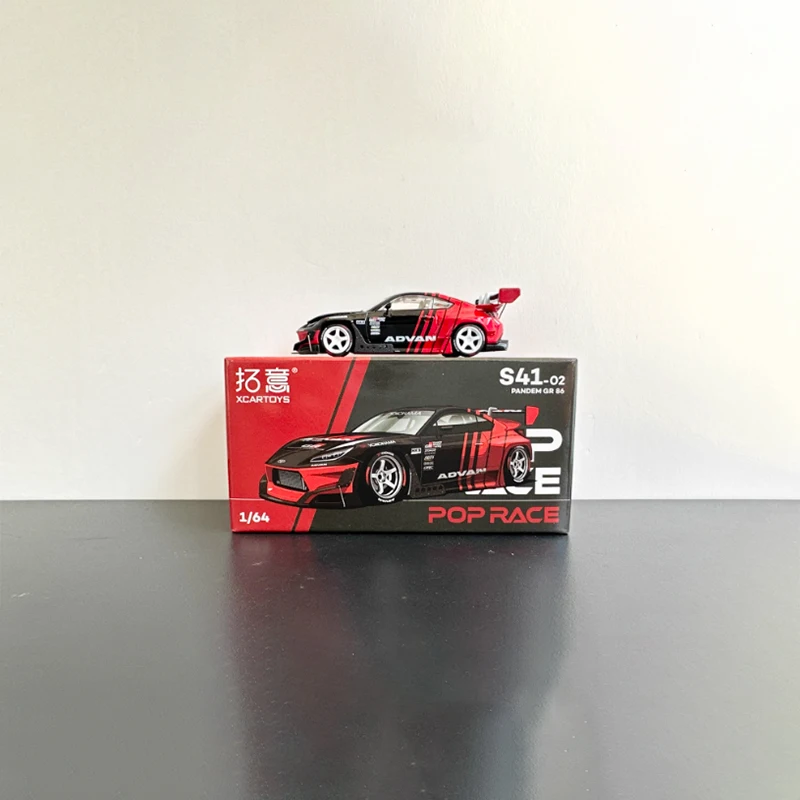 Black and Red Diecast PANDEM GR86 Model 3 Black and Red Diecast PANDEM GR86 Model - Image 3