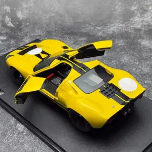 Vintage 1:18 GT40 MK.1 Model in Yellow 10 S5ee60427a8a6483983288b66fa833f3ea