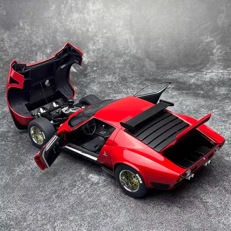 Lamborghini Miura SVR JOTA 1:18 Scale Model 6 Lamborghini Miura SVR JOTA 1:18 Scale Model - Image 6