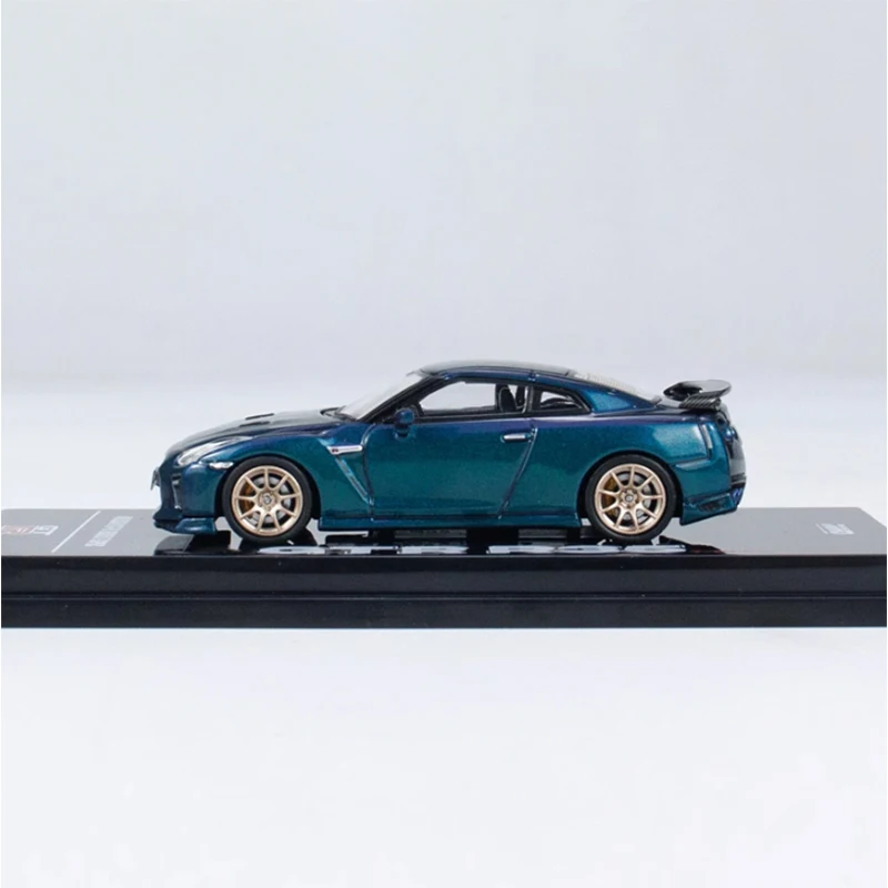 Blue GTR R35 T-SPEC Model Collectible 5 Blue GTR R35 T-SPEC Model Collectible - Image 5