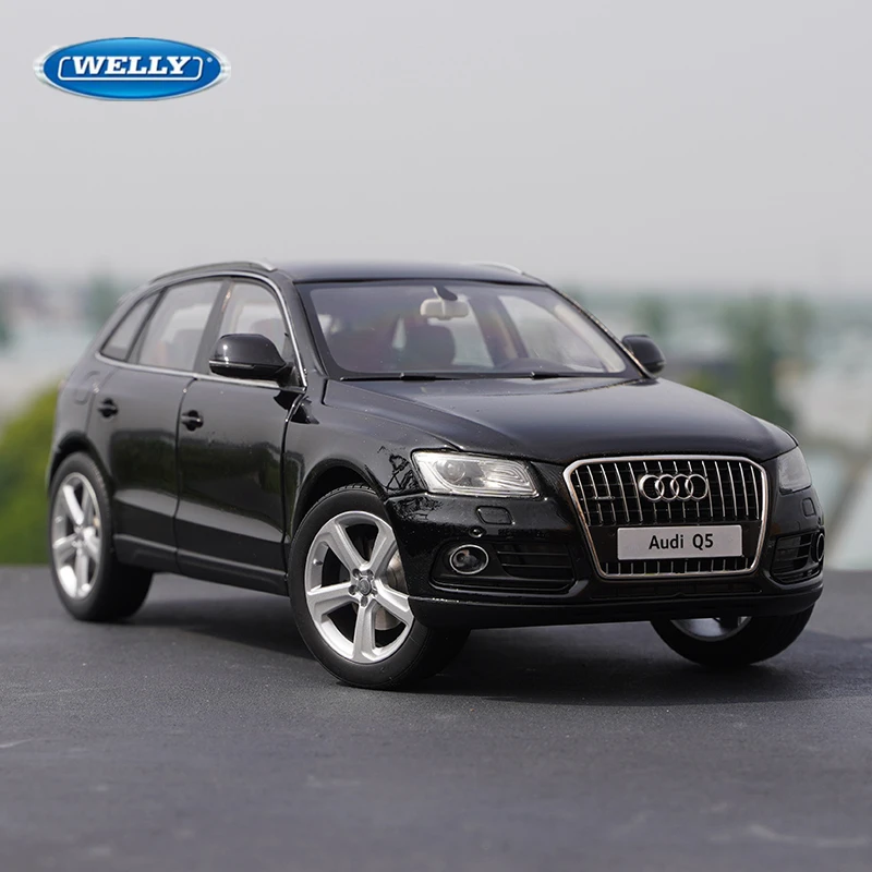 WELLY 1:24 Scale Q5 SUV Diecast Model 1 WELLY 1:24 Scale Q5 SUV Diecast Model