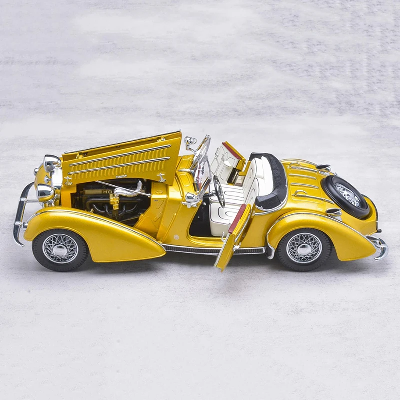 Golden 1939 SunStar Vintage Car Model Display Piece 3 Golden 1939 SunStar Vintage Car Model Display Piece - Image 3