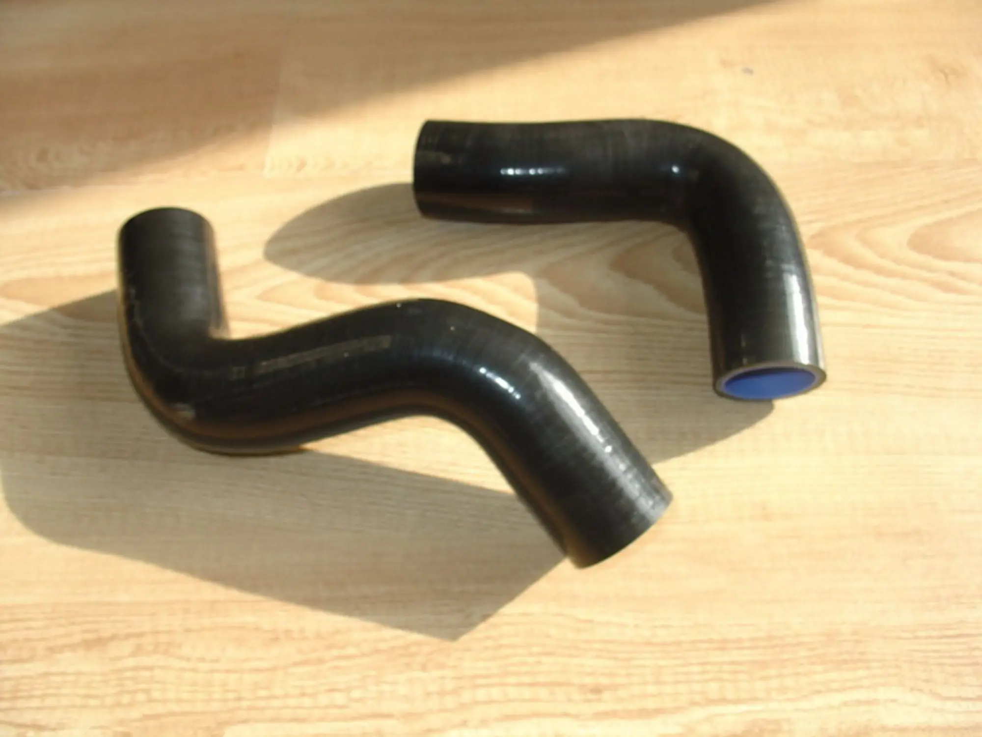 Red Silicone Radiator Hose Kit for Subaru Forester SF 1998-2002 6 Red Silicone Radiator Hose Kit for Subaru Forester SF 1998-2002 - Image 6