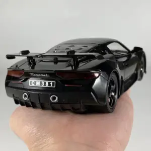 1:24 Maserati GT2 MC20 Diecast Model