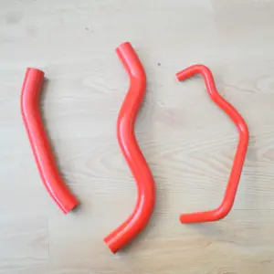 Vibrant Red Silicone Radiator Hose Kit for Honda CB600F 10 S86fccd2fd7814e01a3899f35e451dd47r