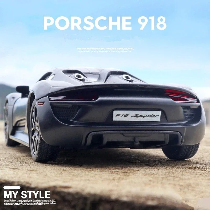 Premium 1:36 Scale Porsche 918 Spyder Diecast Model 2 Premium 1:36 Scale Porsche 918 Spyder Diecast Model - Image 2