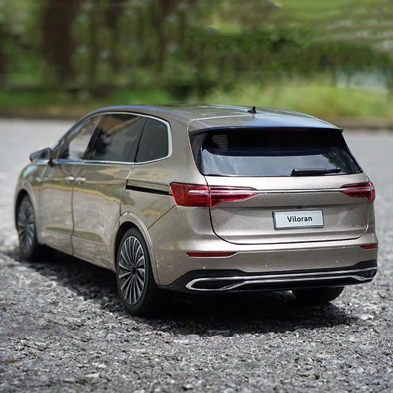 Viloran 1/18 Alloy SUV Car Model 3 Viloran 1/18 Alloy SUV Car Model - Image 3