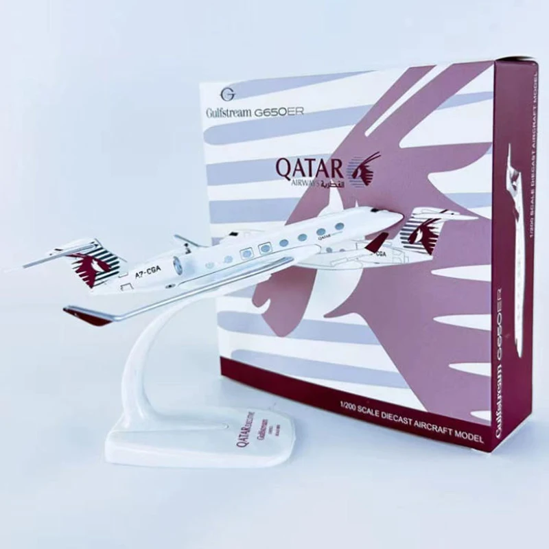 Gulfstream G650 1:200 Diecast Model with Stand 6 Gulfstream G650 1:200 Diecast Model with Stand - Image 6