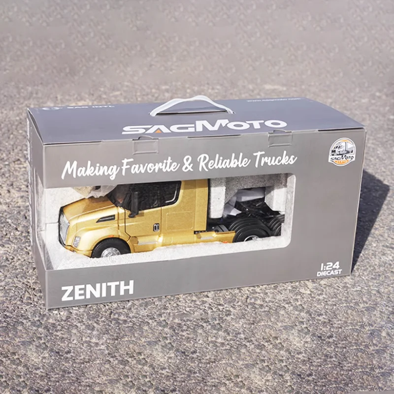 Gold Diecast Tractor Truck Model 1:24 Scale 6 Gold Diecast Tractor Truck Model 1:24 Scale - Image 6