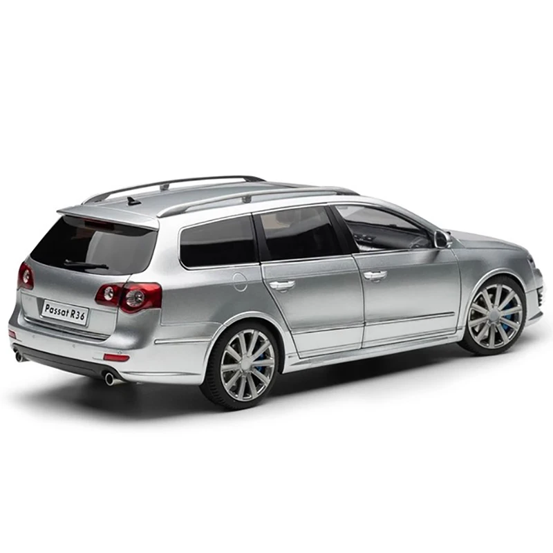 1:18 Scale Passat R36 Diecast Model by NZG 5 1:18 Scale Passat R36 Diecast Model by NZG - Image 5