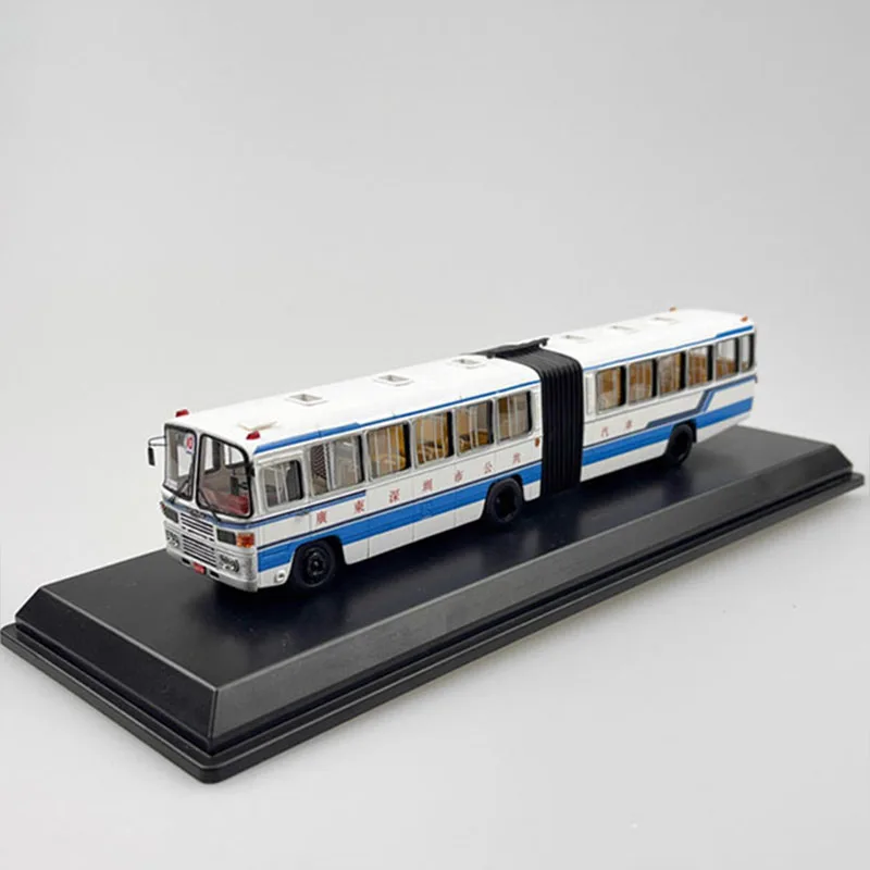 Detailed Resin Articulated Bus Model 2 Detailed Resin Articulated Bus Model - Image 2
