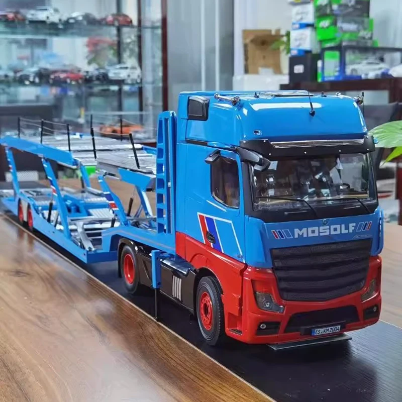 Blue Scania 730S V8 Model Truck 1:18 Scale 7 Blue Scania 730S V8 Model Truck 1:18 Scale - Image 7