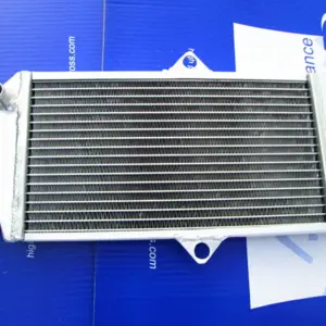 Heavy-Duty Aluminum Radiator for Suzuki LT250R 9 S9d0364818d3f4e739ff0629957b84e2ax