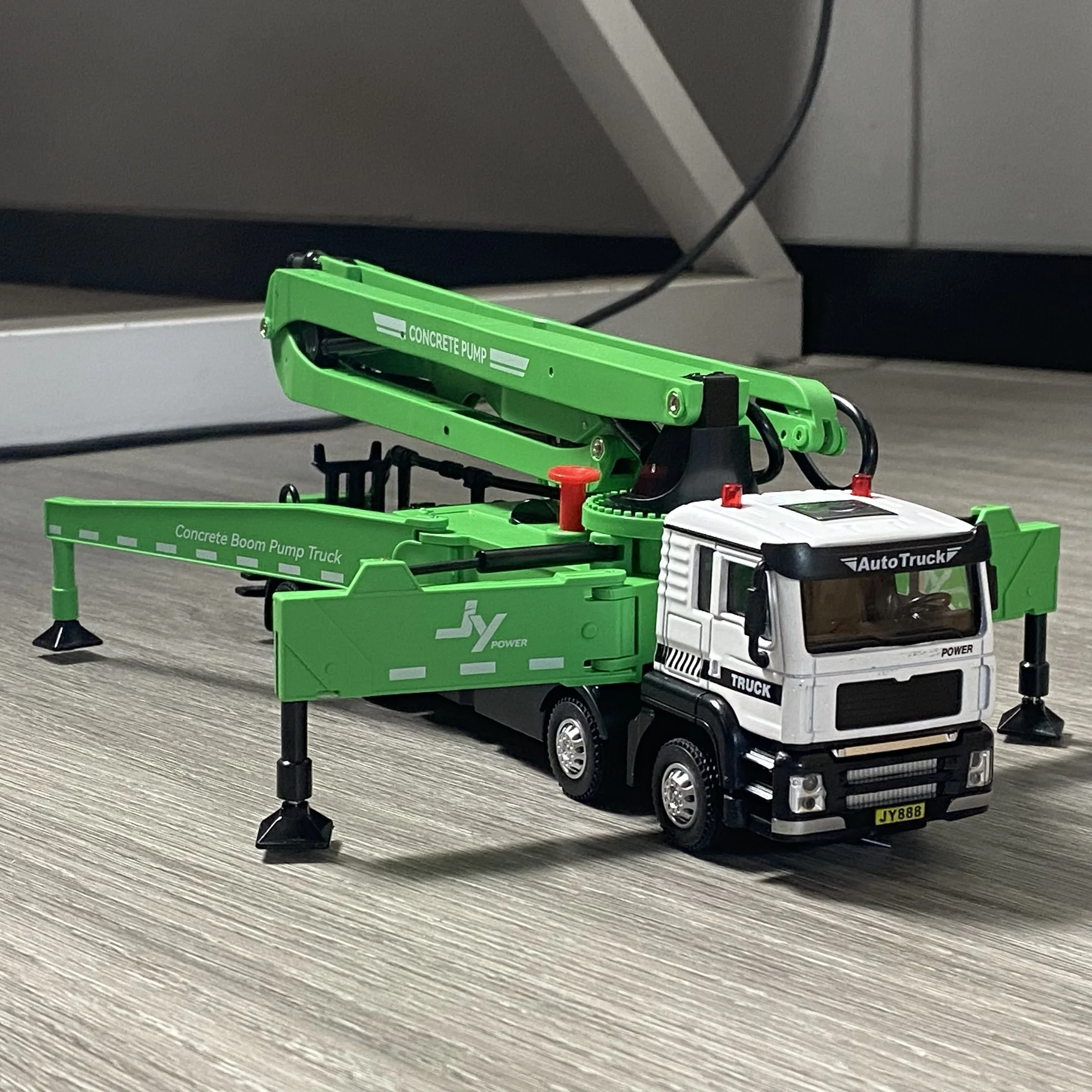 1:50 Scale Cement Concrete Pump Truck Model 1 1:50 Scale Cement Concrete Pump Truck Model