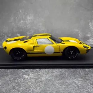Vintage 1:18 GT40 MK.1 Model in Yellow 7 Sa83292c66f7c4c2887ea9121e5b72398d