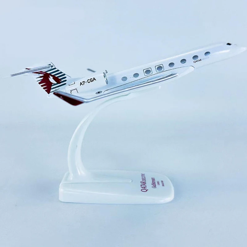 Gulfstream G650 1:200 Diecast Model with Stand 5 Gulfstream G650 1:200 Diecast Model with Stand - Image 5