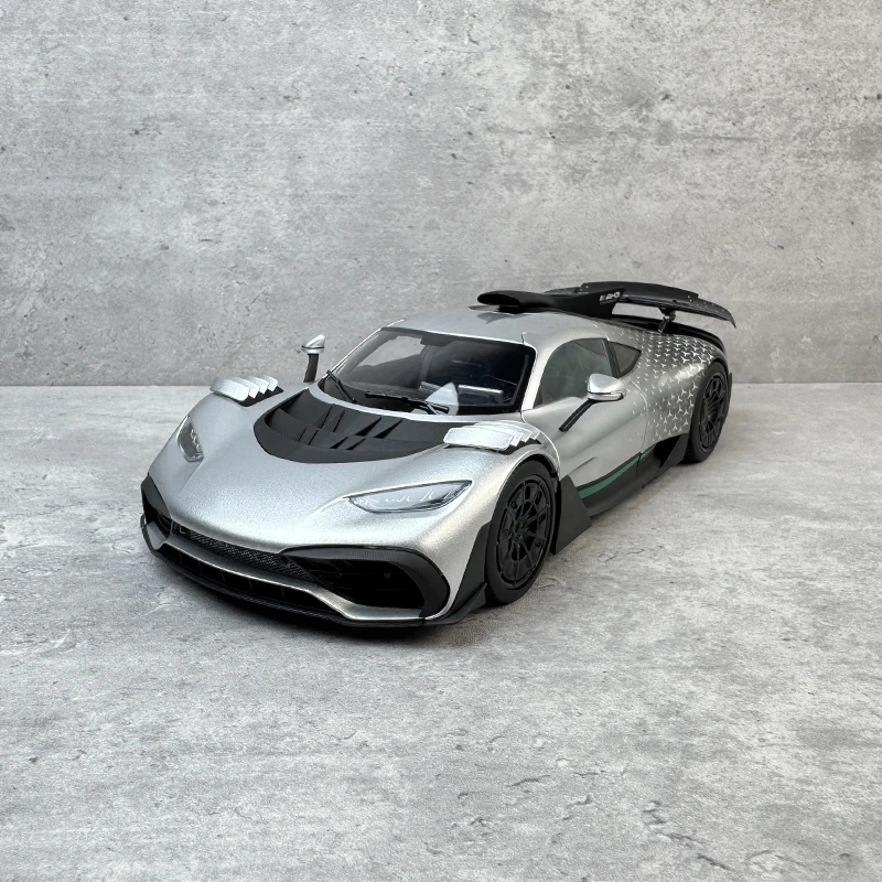 1:18 Starlight Coating Diecast Alloy Car Model 7 1:18 Starlight Coating Diecast Alloy Car Model - Image 7