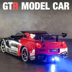 Nissan GT-R R35 1:24 Diecast Model in Black & Blue