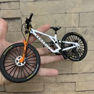 Sb25b01ab15df445f8848d13a1d828f89s