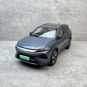 1:18 Blue Off-Road SUV Die-Cast Model 8 Sb66a7517ef4f435bbe4cd5033d92c962v