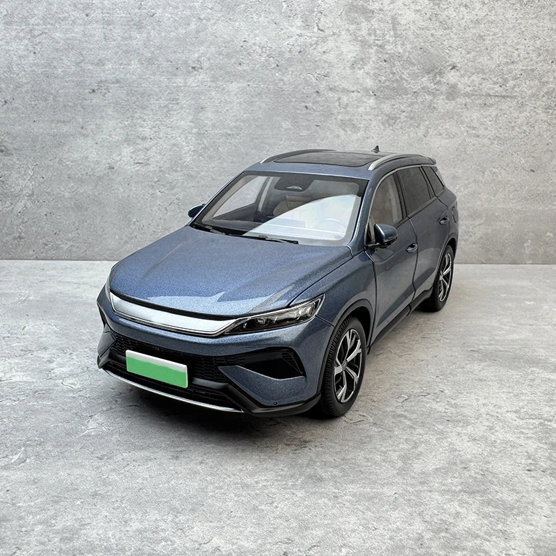 1:18 Blue Off-Road SUV Die-Cast Model 3 1:18 Blue Off-Road SUV Die-Cast Model - Image 3