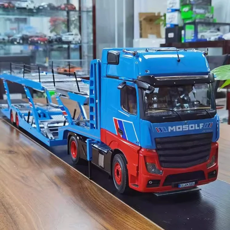 Blue Scania 730S V8 Model Truck 1:18 Scale 5 Blue Scania 730S V8 Model Truck 1:18 Scale - Image 5