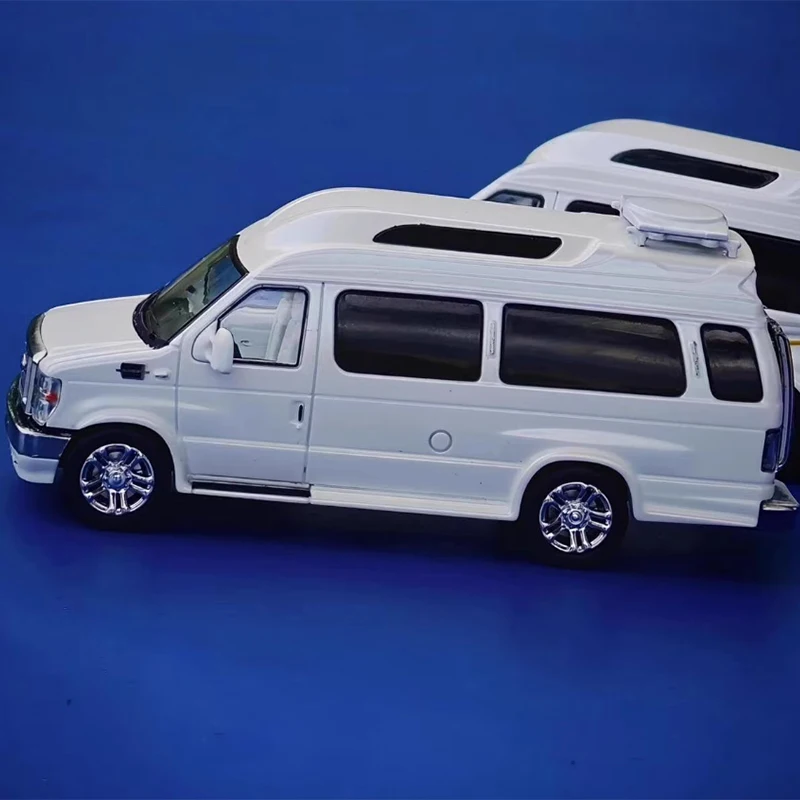 Black Mk Diecast E350 Model 1:64 Scale Includes Alloy Details 2 Black Mk Diecast E350 Model 1:64 Scale Includes Alloy Details - Image 2