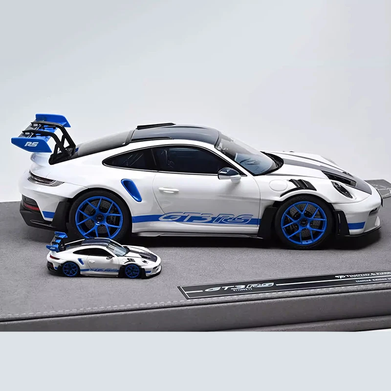 Porsche GT3 RS 1:18 Resin Model in White or Silver 4 Porsche GT3 RS 1:18 Resin Model in White or Silver - Image 4