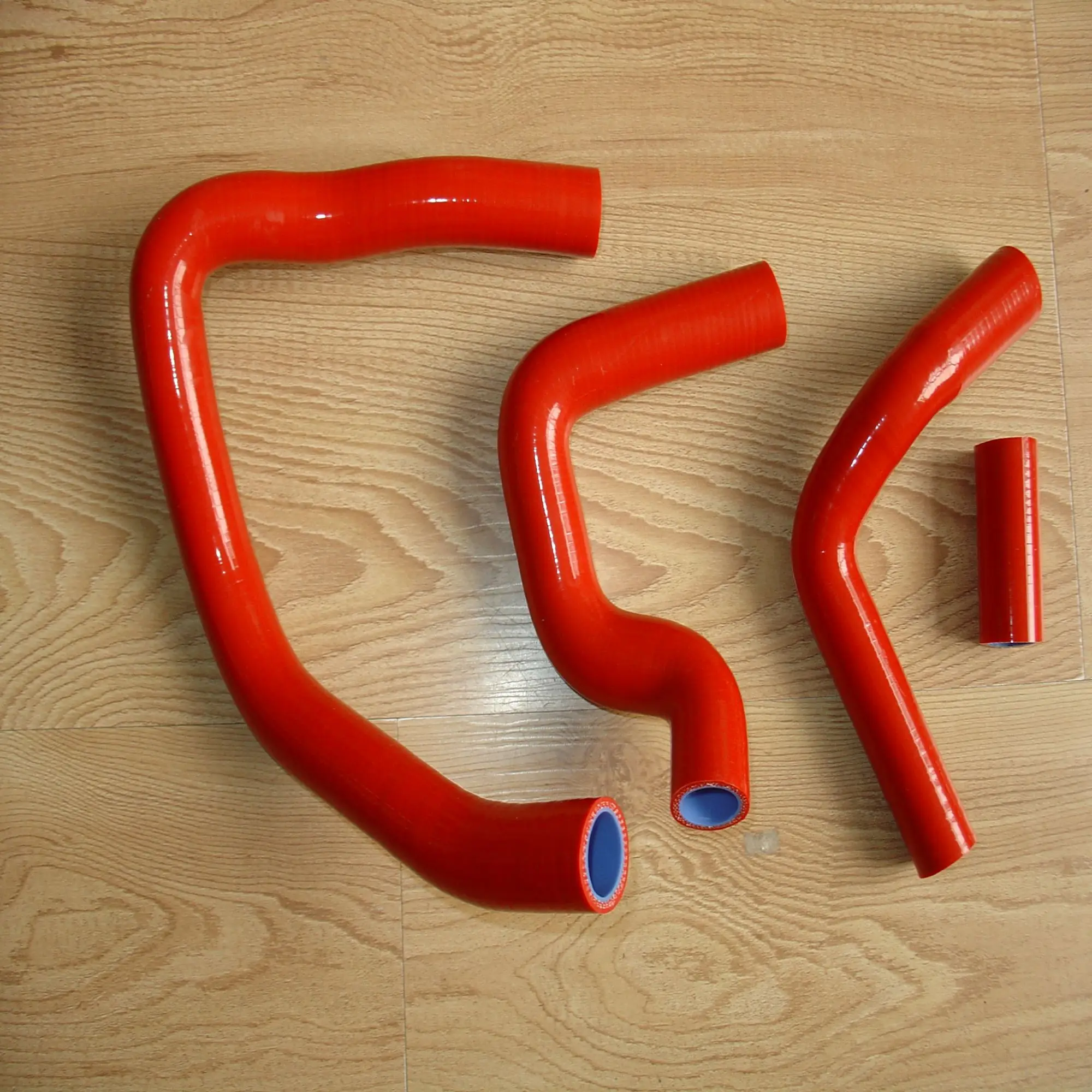 Red Silicone Radiator Hose for Kawasaki ZX10R 1 Red Silicone Radiator Hose for Kawasaki ZX10R