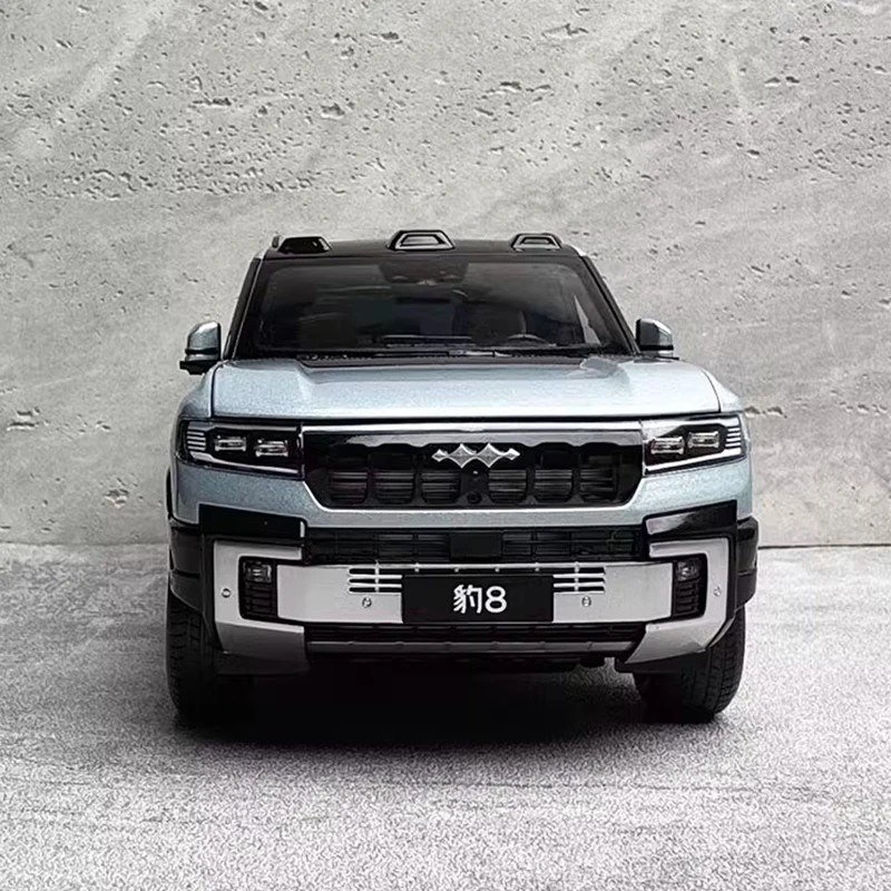 Sky Blue Leopard 8 SUV 1:18 Scale Model 2 Sky Blue Leopard 8 SUV 1:18 Scale Model - Image 2